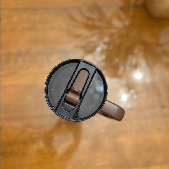 Stanley Espresso Gold - Picture 2 of 3